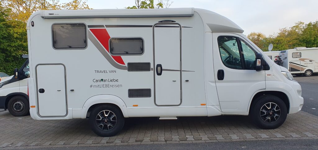 Schöner kurzer Camper