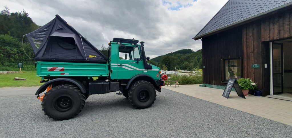 Dachzelt auf Unimog Pritsche!